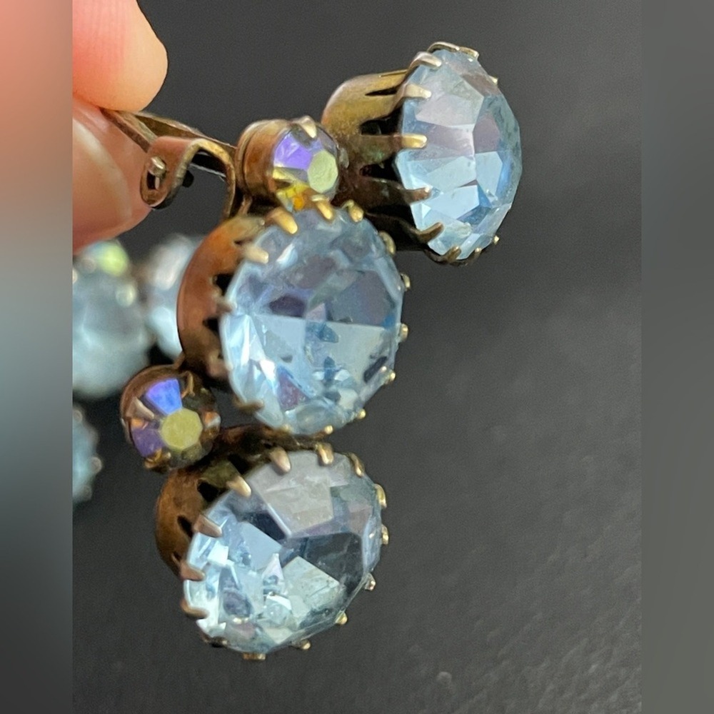 Midcentury Rhinestone Earrings Clip ons Blue Silver Tone Riveted - Picture 8 of 9